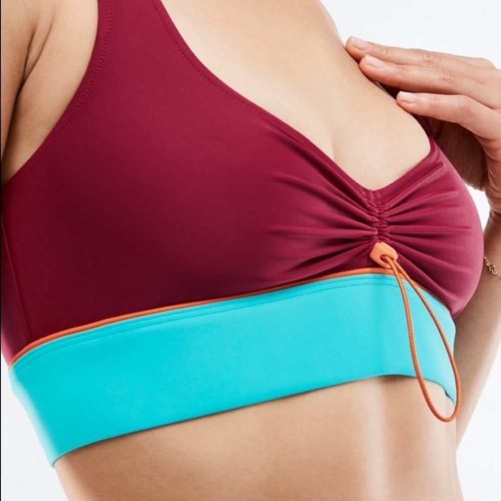 Two piece fabletics outfit - Picture 3 of 12